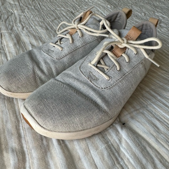 TOMS Sneakers Women’s Size 10 - Picture 7 of 7
